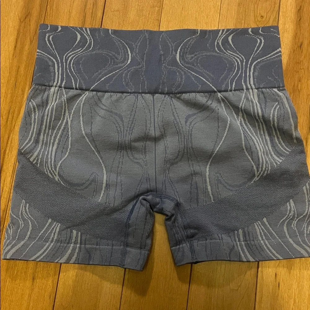 Gymshark shorts - Picture 2 of 2